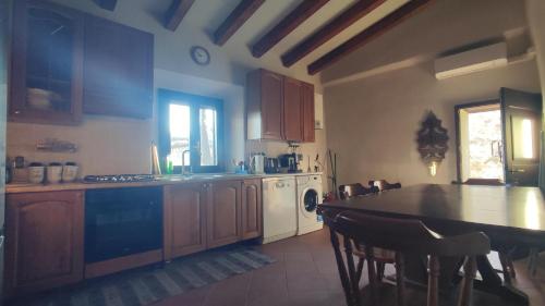 Η κουζίνα ή μικρή κουζίνα στο Gnazzano Home