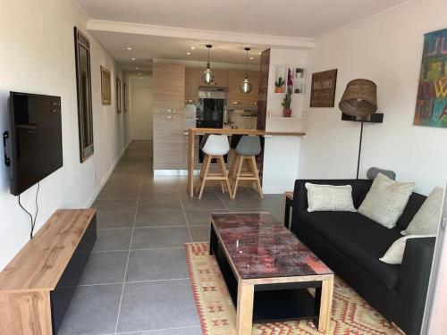 SUPERBE APPARTEMENT Terrasse PISCINE ET TENNIS