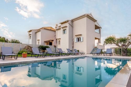 Avgi Villa - Avra House With Shared Pool By Filoxenia Villas