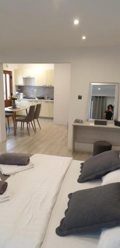 Romantic Apartment Rohreggerova