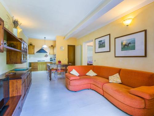 Η κουζίνα ή μικρή κουζίνα στο Holiday Home L'Oliviera by Interhome