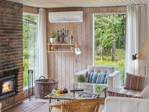 Χώρος καθιστικού στο Holiday Home Mirzə - 250m from the sea by Interhome