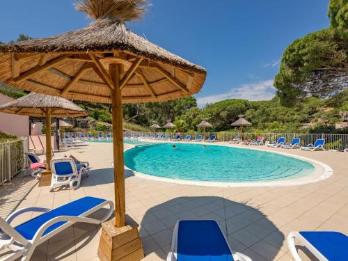 Apartment Les Eucalyptus-12 by Interhome