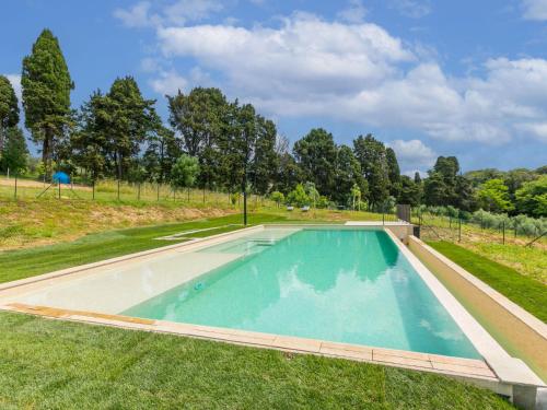 Kolam renang di atau dekat dengan Apartment Cigliere by Interhome