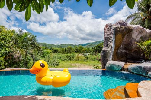 Πισίνα στο ή κοντά στο Huahin I-Din Poolvilla วิลล่ากลางธรรมชาติ วิวภูเขา เป็นส่วนตัว