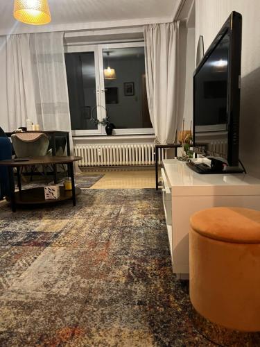 Televisyen dan/atau pusat hiburan di Stadtnahe Wohnung in Hannover
