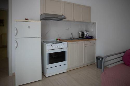 George Apartment 3