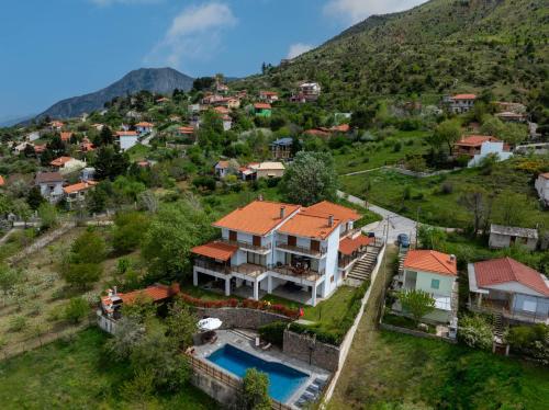 Traditional Luxury Villa ARMONIA