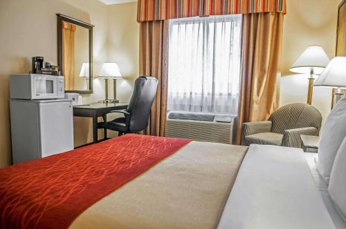 Postel nebo postele na pokoji v ubytování Quality Inn Rio Rancho - Albuquerque North Valley
