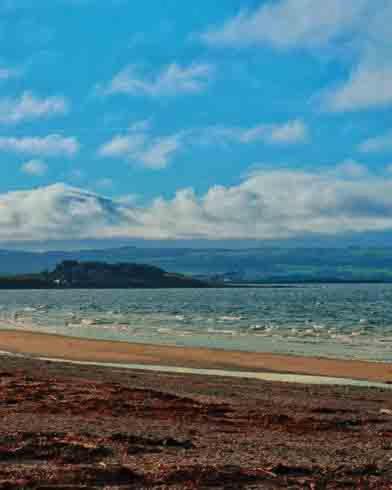 a view of the ocean from the beach at DeiRa Hotel & Apartments in Prestwick