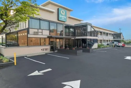 Quality Inn Detroit Downtown in Warren