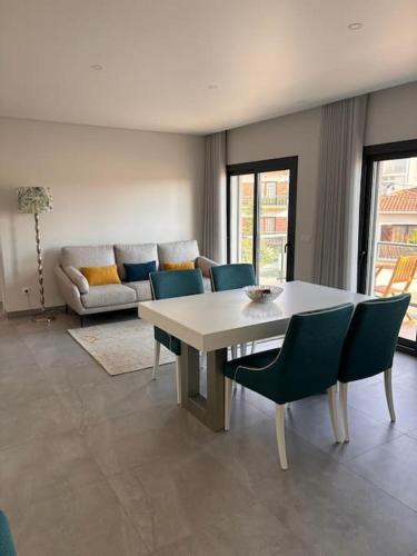 Stylish Nazaré Near Beach Oasis