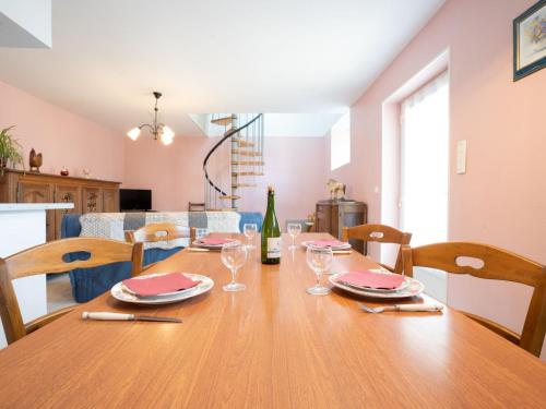 Minuman di Holiday Home Les Azalées by Interhome