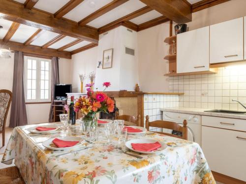 Η κουζίνα ή μικρή κουζίνα στο Holiday Home Tytisa N-1 by Interhome