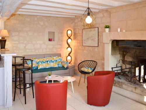 Χώρος καθιστικού στο Holiday Home Les Mailloches by Interhome