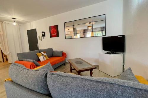 Beautiful place, quiet residence, close to beaches