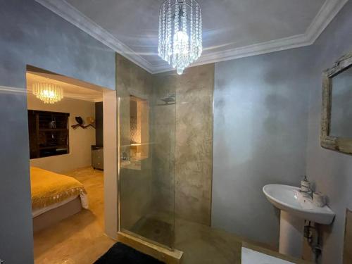 Ένα μπάνιο στο Bel Air 2