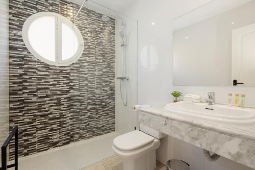 Townhouse in first line beach, Bahia de Marbella, Marbella