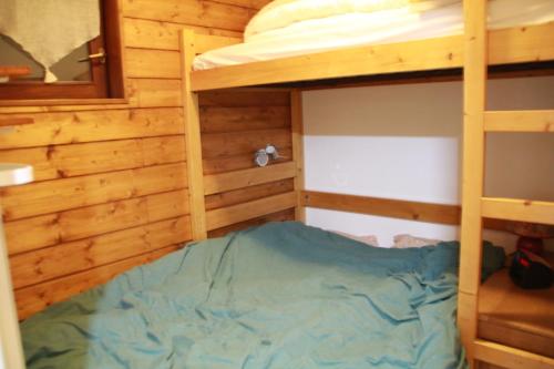 - une chambre avec 2 lits superposés dans une cabine dans l'établissement Chalet de l'Oy OY2 NATURE & MOUNTAIN 3 pers, à Châtel
