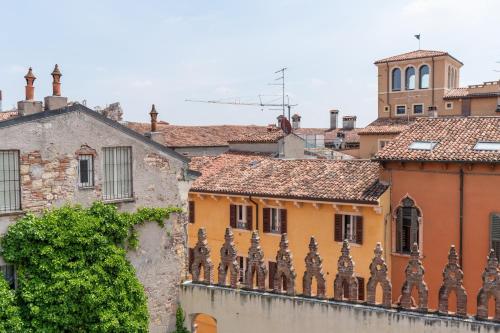 Fotografie z fotogalerie ubytování Palazzo delle Guglie by Postcardsfrom v destinaci Verona