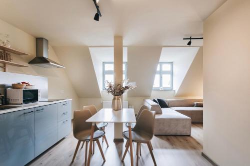 Χώρος καθιστικού στο Idyllisch zentral - Großes Apartment mit historischem Flair und Bergpanorama