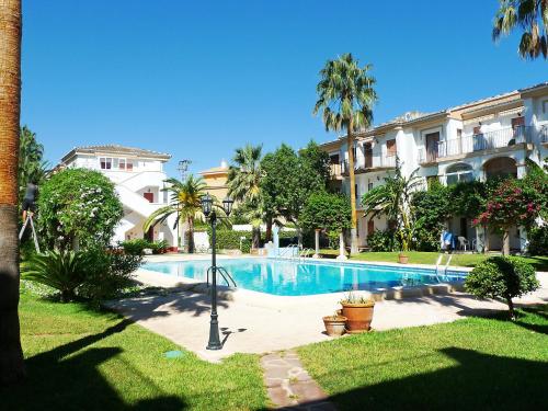 Apartment El Patio-4 by Interhome