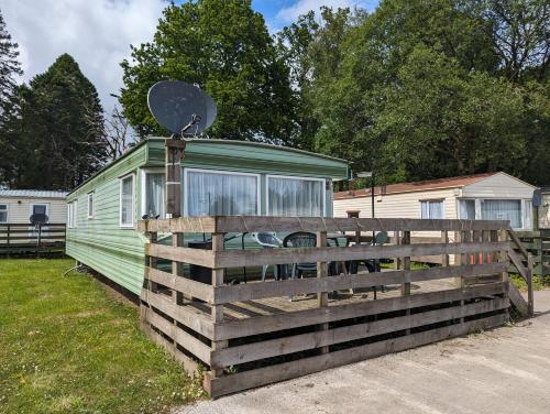 Gallery image of 34 Glenfinart Park in Dunoon