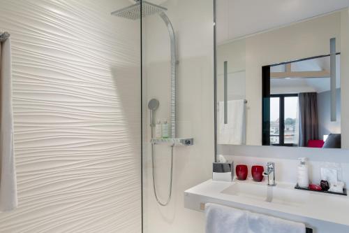 Koupelna v ubytování Best Western Plus Le Moderne
