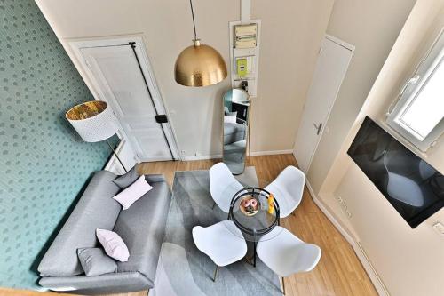 Appartement avec Mezzanine au centre de Paris - II