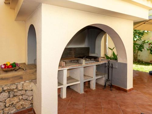 Nhà bếp/bếp nhỏ tại Holiday Home Villa Bellevue by Interhome