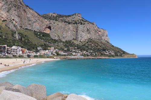 RineddaHouse Arenella - Vista Mare Panoramica a Palermo con Parcheggio privato photo 90