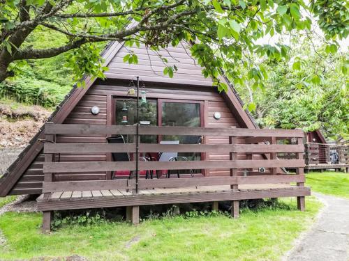 Taman di luar Chalet Loch Lochy Retreat by Interhome