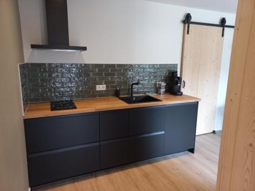 Dapur atau dapur kecil di B&B Klein koestapel