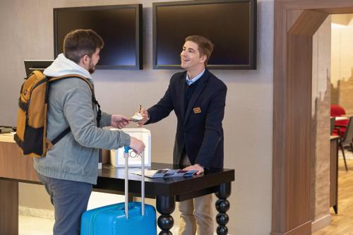 Clients de l'établissement Mercure Lille Centre Grand Place