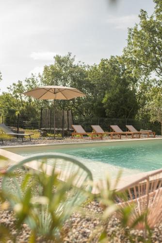 Photo de la galerie de l'établissement Les Villas Chamontines - La Villa des Chênes, à Labeaume