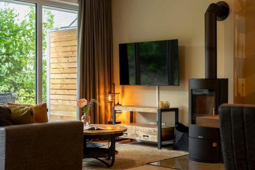 Televisyen dan/atau pusat hiburan di Residences Central Winterberg