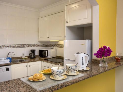 Apartment La Giralda F by Interhome