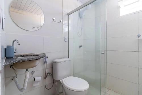 Bilik mandi di Condomínio Caravelas