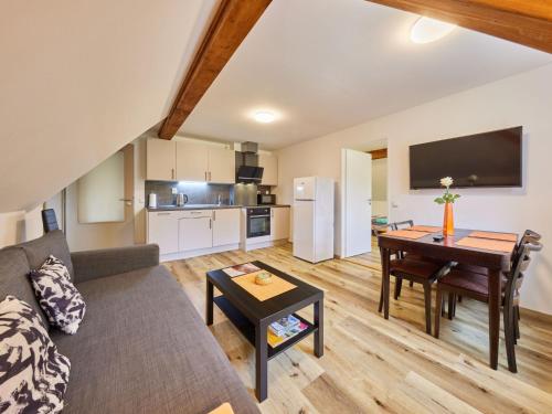 Una cocina o cocineta en Chalet Bolkov by Interhome