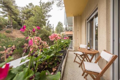 Athens Oasis with enchanting green hill views