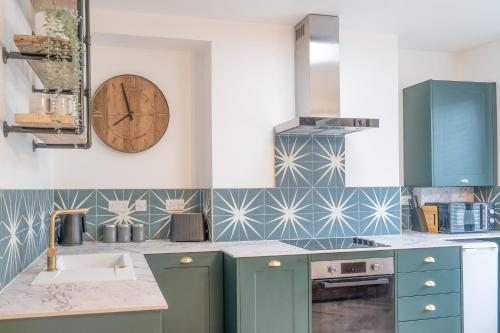 Η κουζίνα ή μικρή κουζίνα στο Beautifully Designed 1 Bed Flat