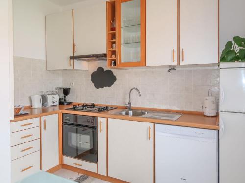 Apartment Ana-2 by Interhome