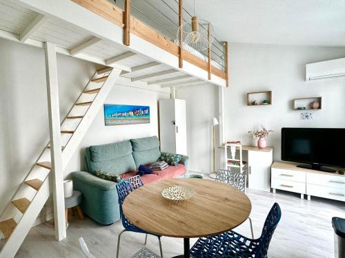 Photo de la galerie de l'établissement Caporizon-La Moulinette-5min Gare et Port, à La Rochelle