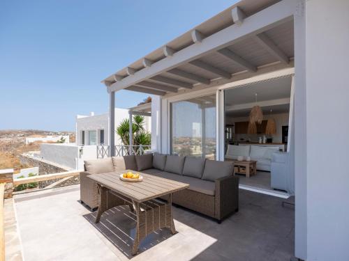 Balkón nebo terasa v ubytování Parosdise Luxury Suites