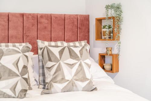 Ένα ή περισσότερα κρεβάτια σε δωμάτιο στο Fabulous New 1 Bedroom Ground Floor Flat