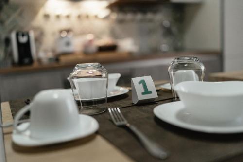 Kemudahan buat kopi dan teh di Zaro Suites B&B