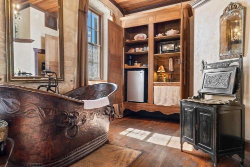Fotografie z fotogalerie ubytování 1 Bedroom Suite on Main Street v destinaci Fredericksburg