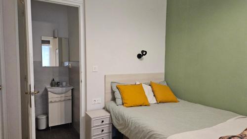 Central River Room - private WC