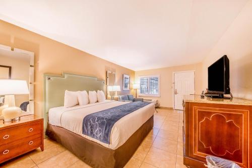 Seasons Florida Resort Image