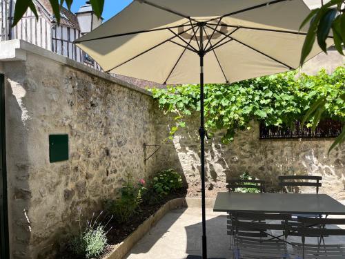 Patio nebo venkovní prostory v ubytování La Belle du Val